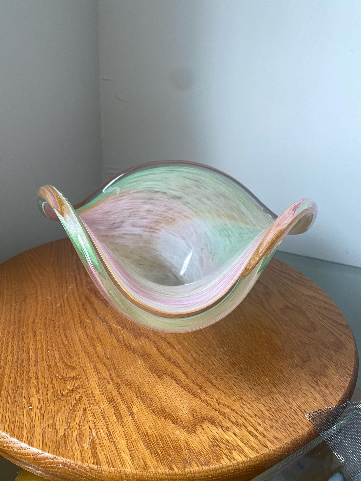 Handblown Scalloped Edge Pink & Green Pastel Art Glass Bowl