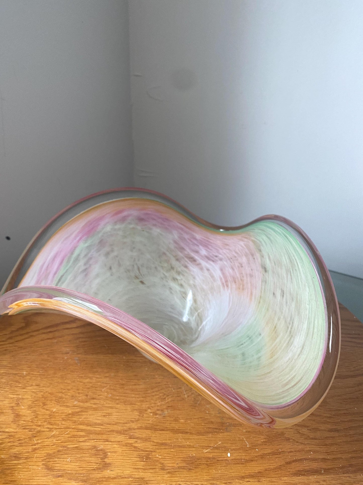 Handblown Scalloped Edge Pink & Green Pastel Art Glass Bowl