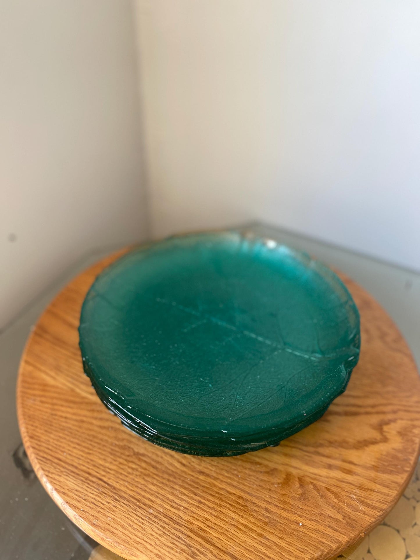 Set of 6 Arocoroc Teal Aspen Leaf Dinner Plates Made in France