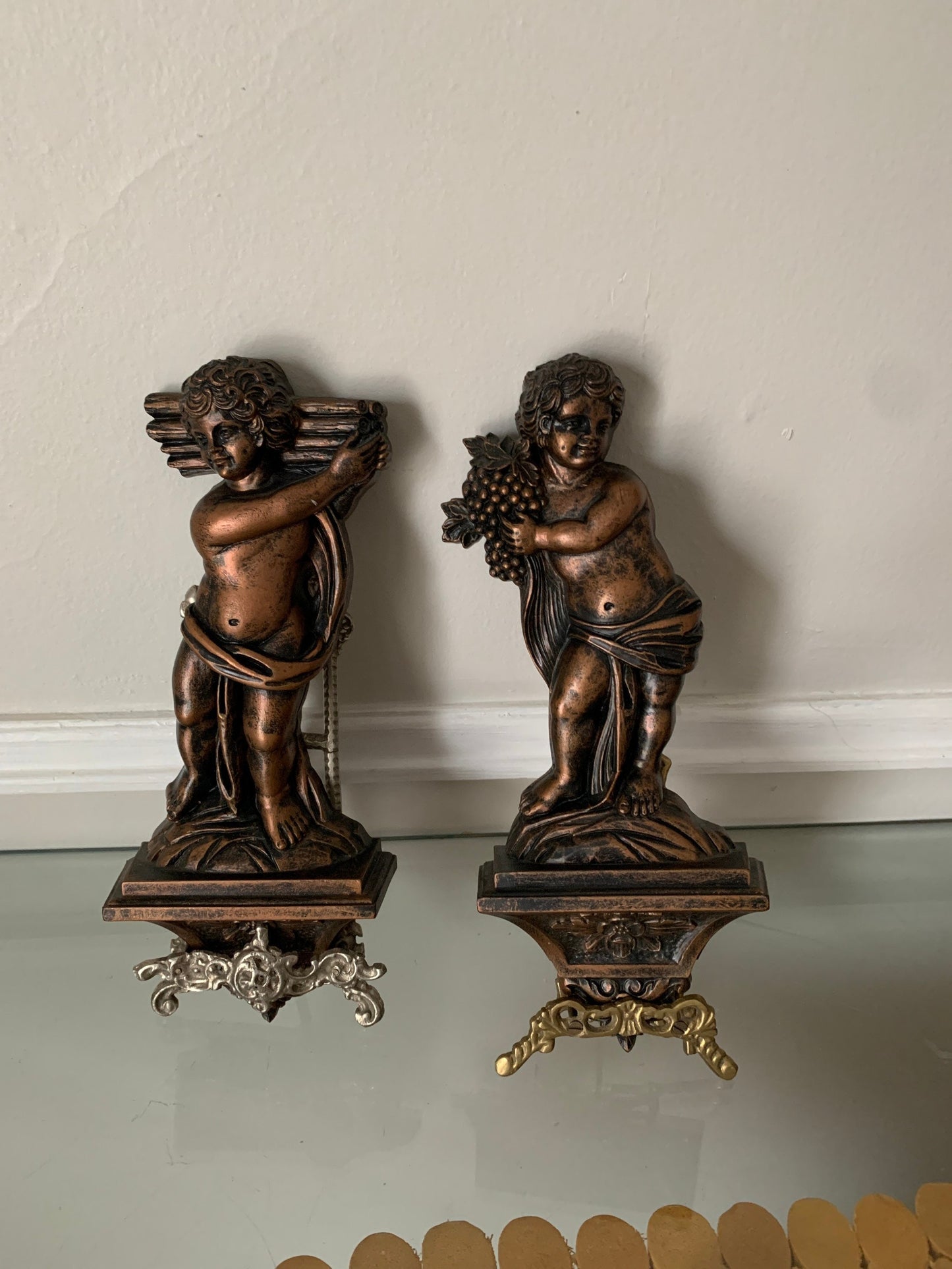 Retro Set of 4 Plastic Copper Dart Cherubs Wall Decor