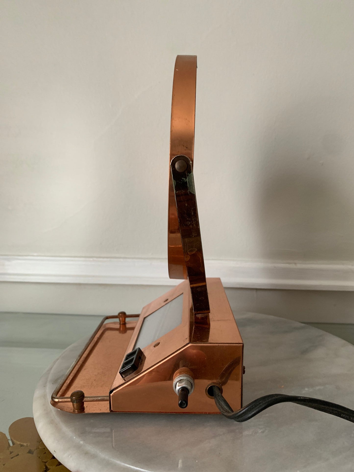 Vintage Beck Electric Copper Lighted Swivel Make Up Boudoir Mirror