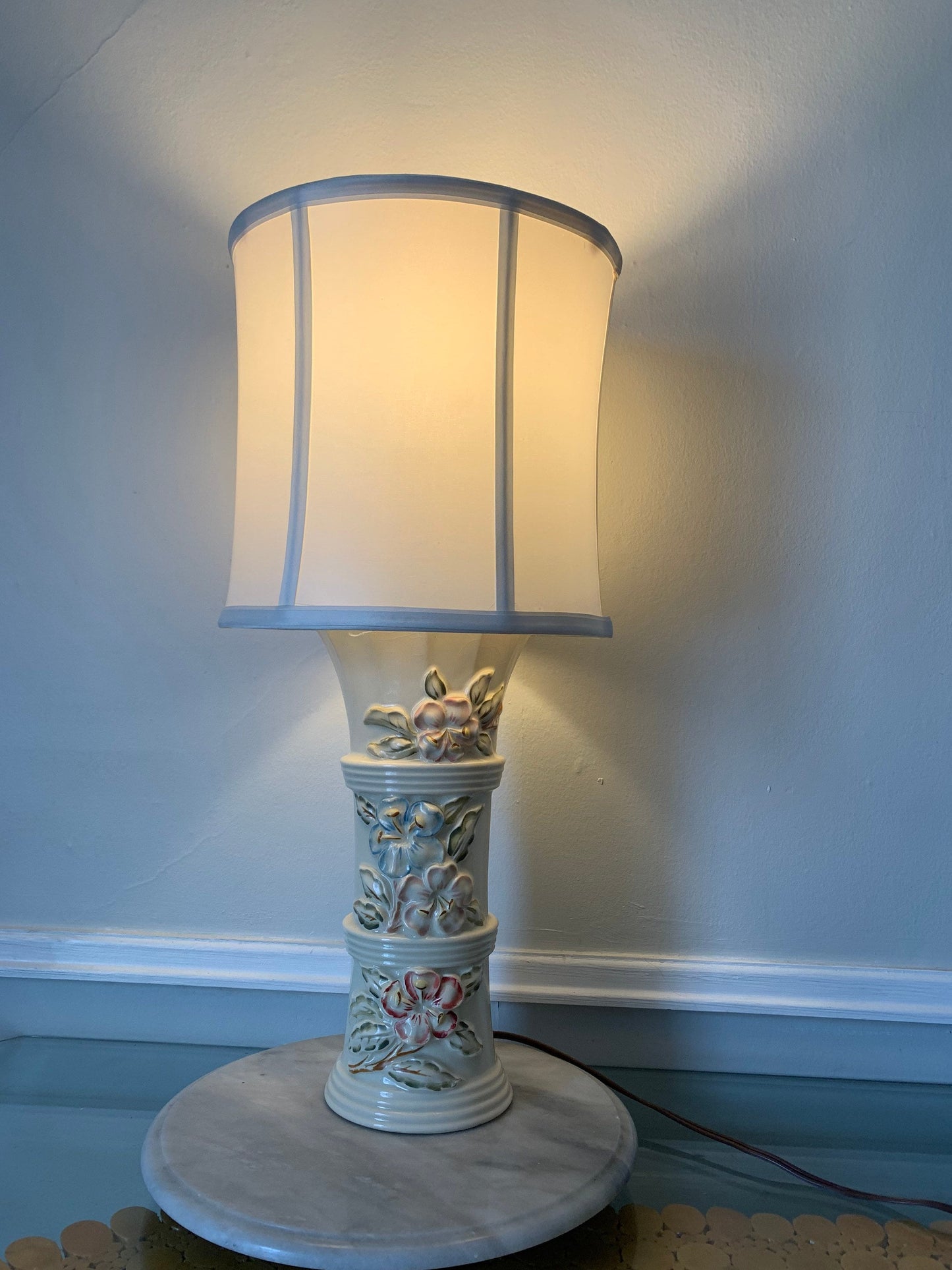 Vintage Medium Cream Ceramic Lamp with Pastel Flowers Table Lamp