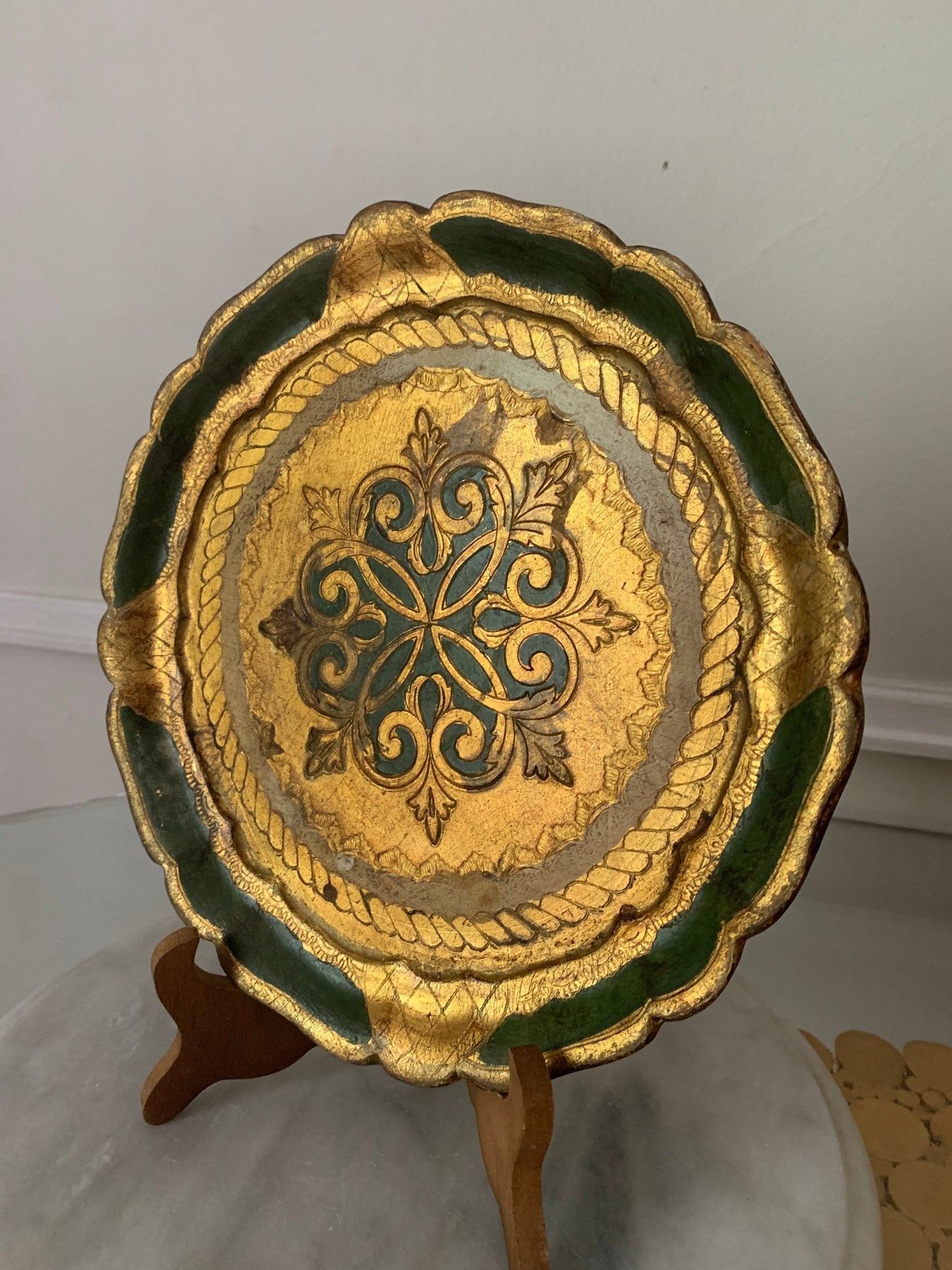 Vintage Small Round Green And Gold Florentine Wooden Gilded Serving Tray