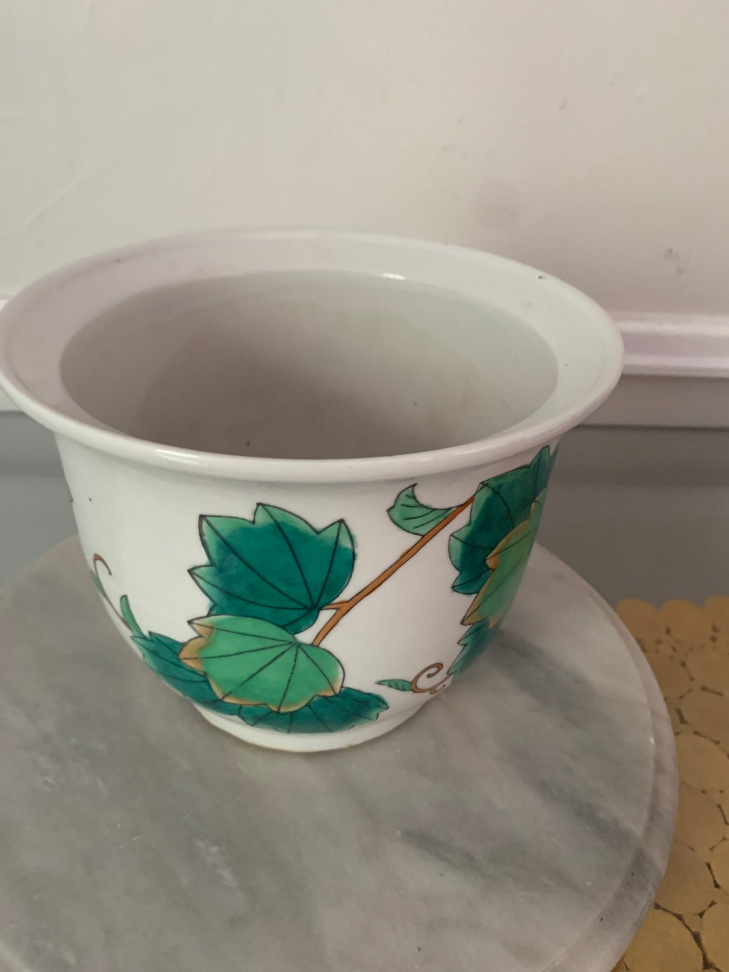 Retro Medium Green Ivy Leaf Ceramic Planter