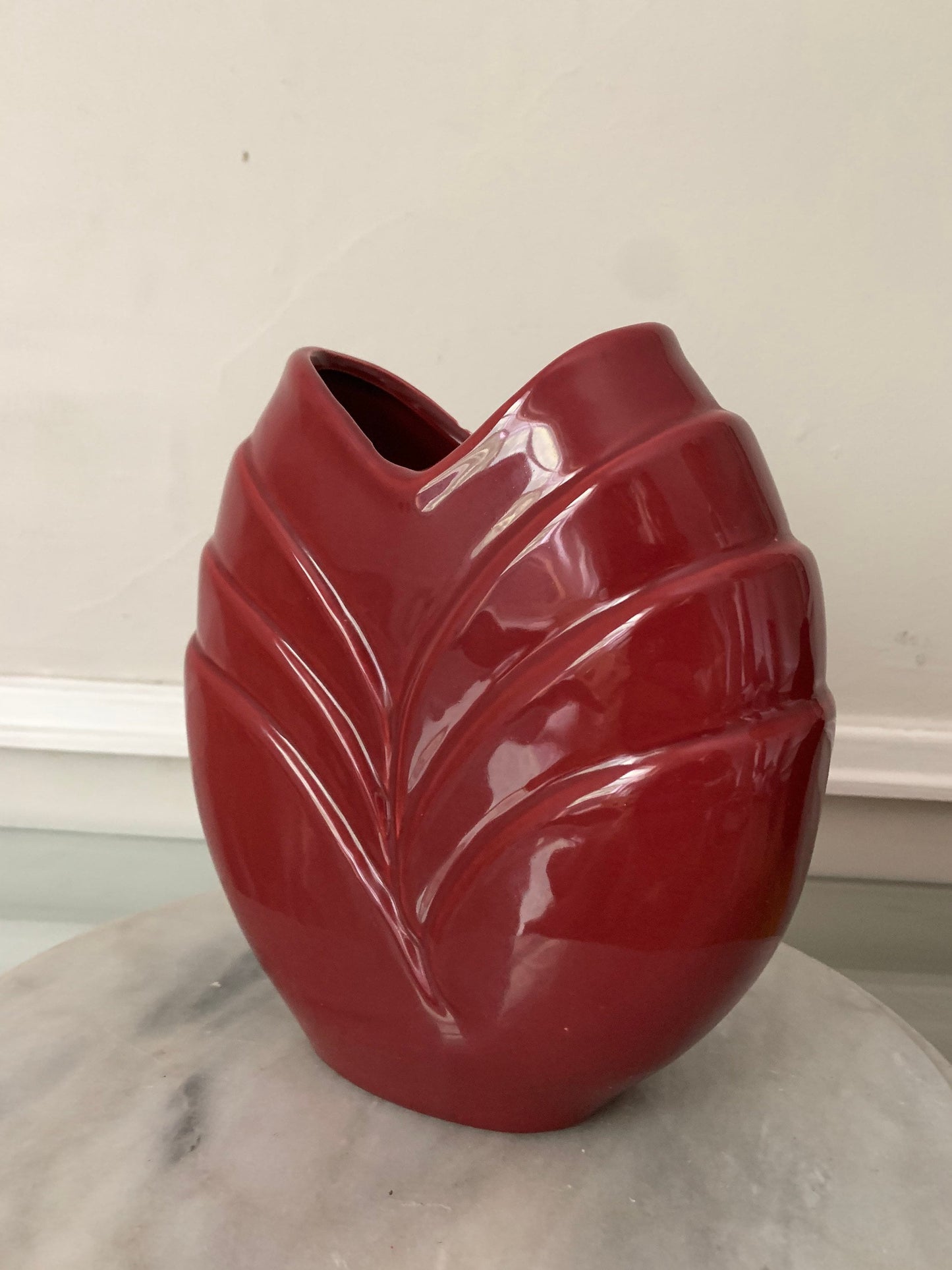 Retro Deep Red Medium Shell Planter