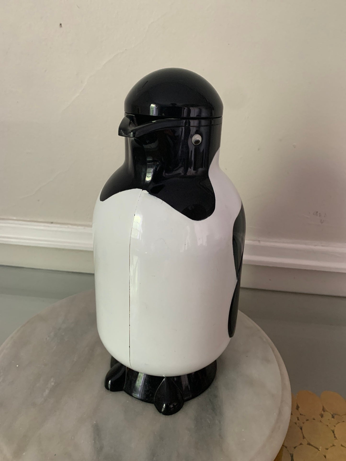 Retro Metrokane Plastic Penguin Carafe