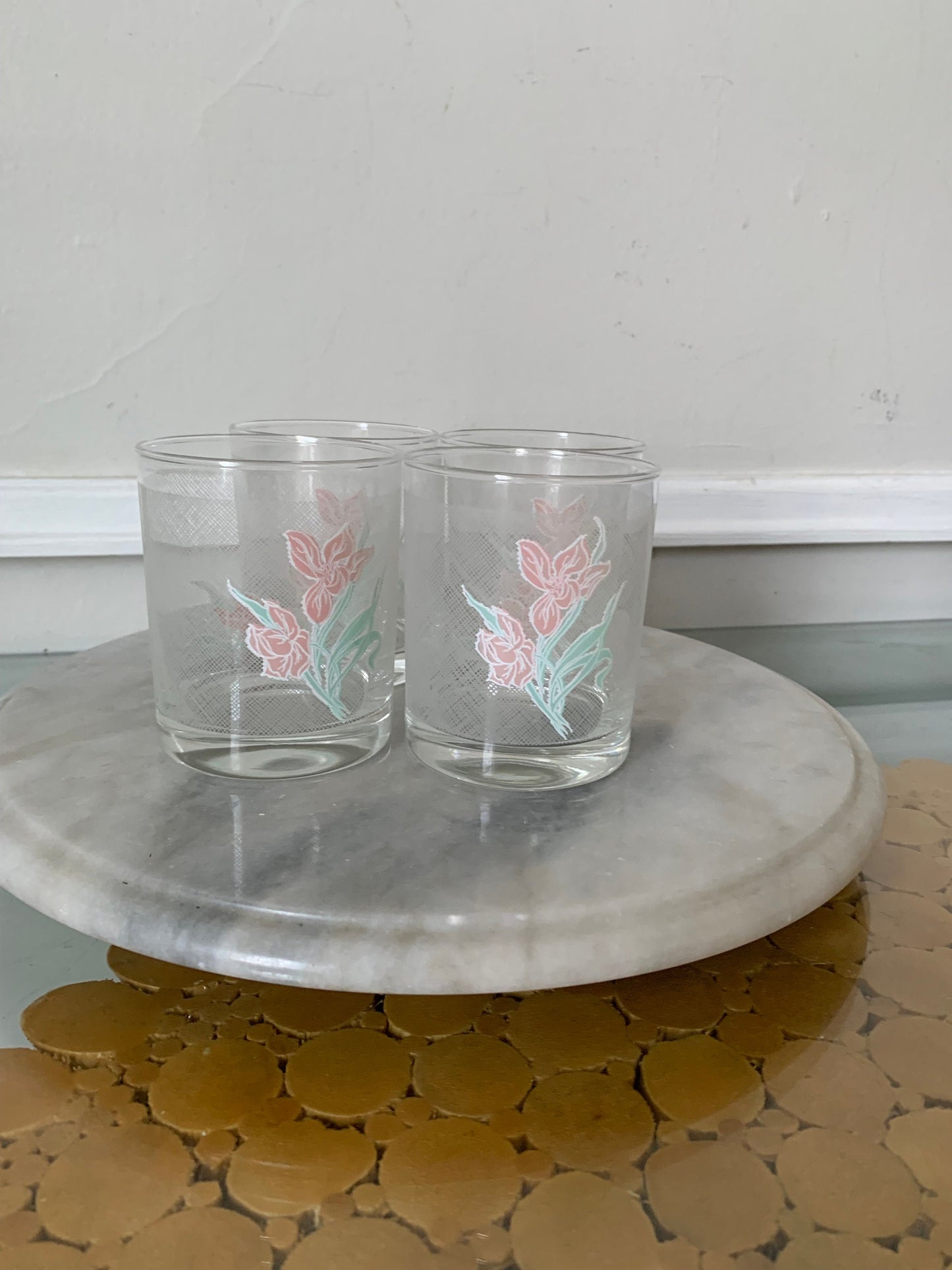 Set of 4 Retro Short Pink Iris Low Ball Glasses