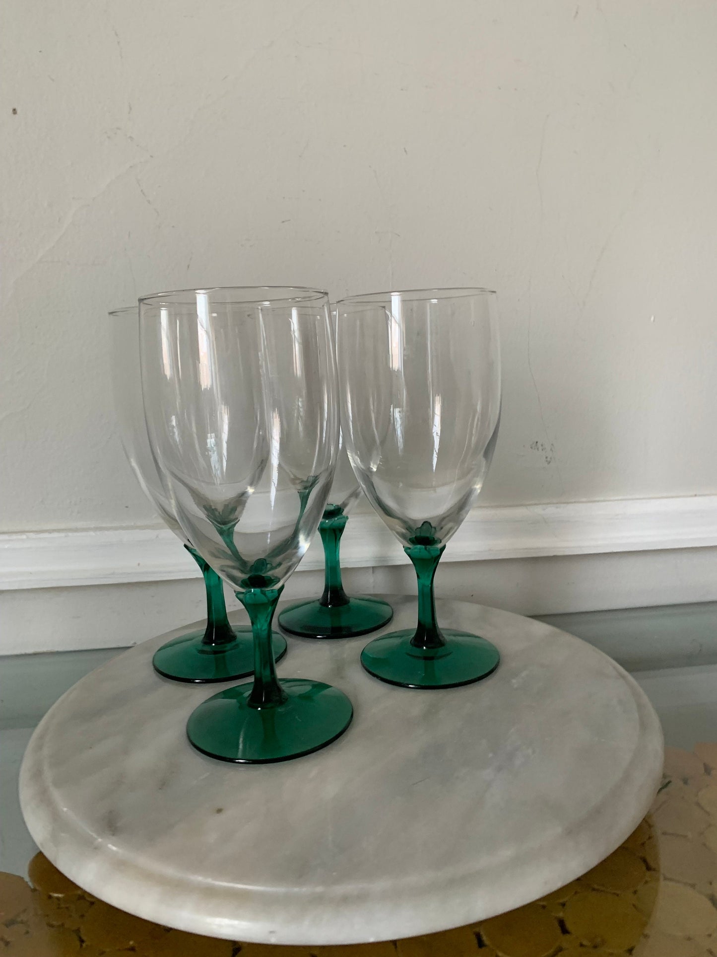 Vintage Set of 4 Emerald Green Stem Iced Tea Glasses