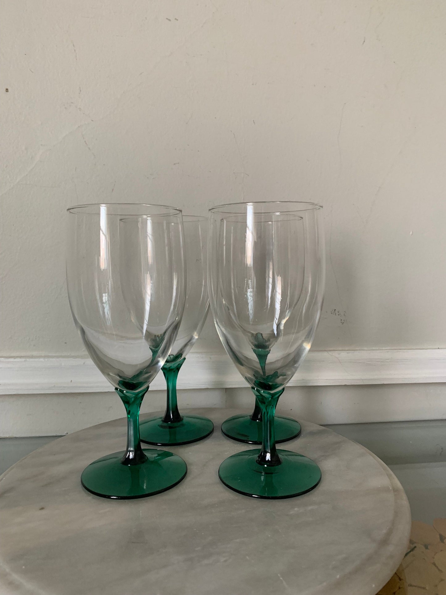 Vintage Set of 4 Emerald Green Stem Iced Tea Glasses