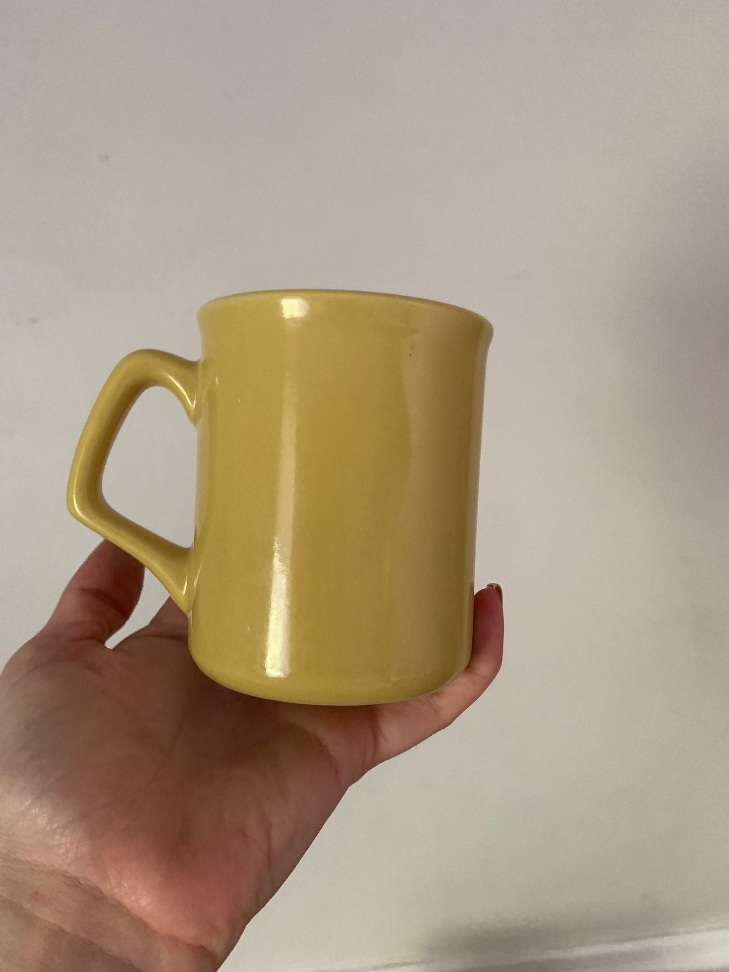 Set of 4 Retro Deep Yellow Mugs