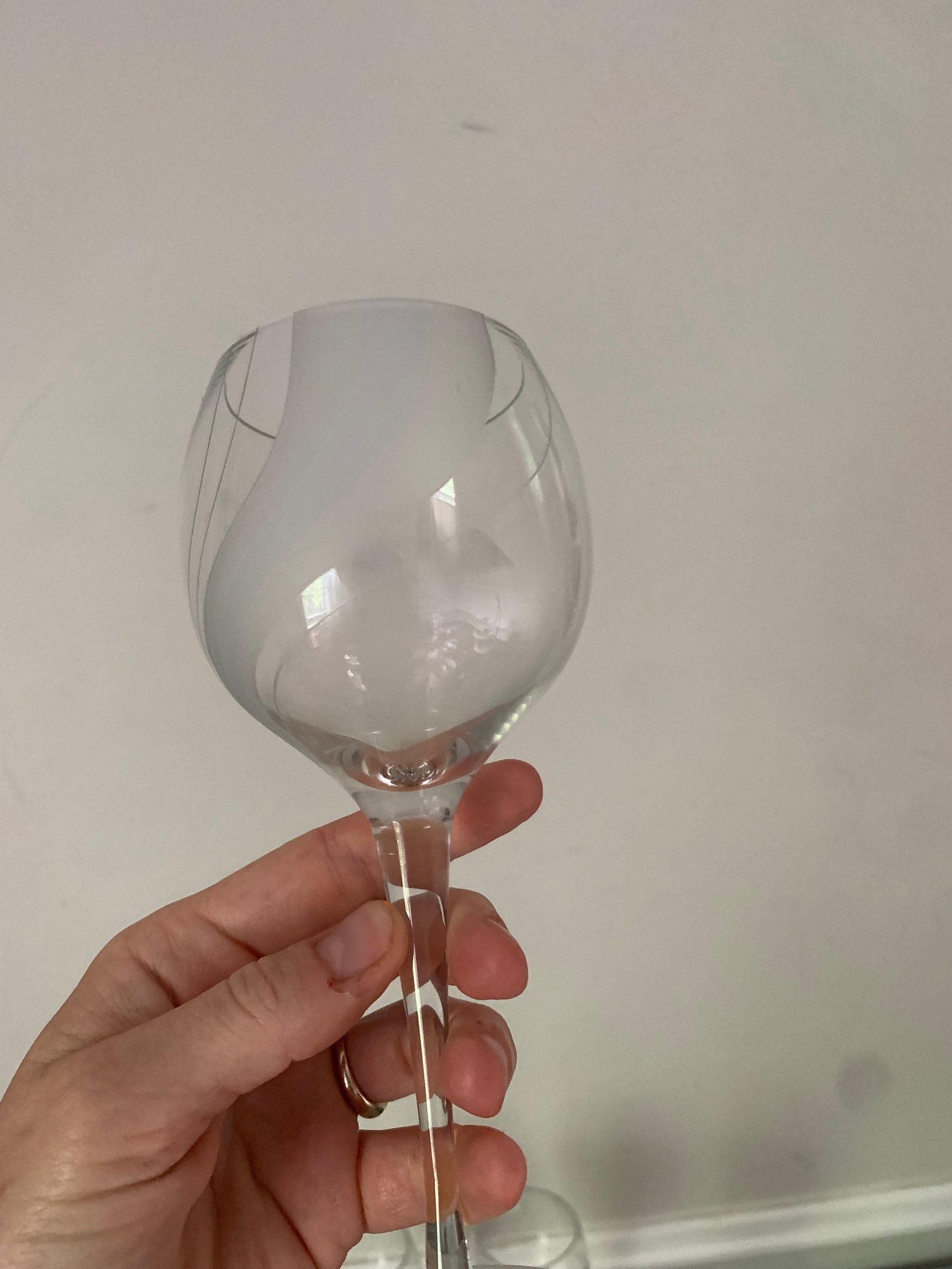 Set of 4 Retro Frosted and Etched Wine Glasses