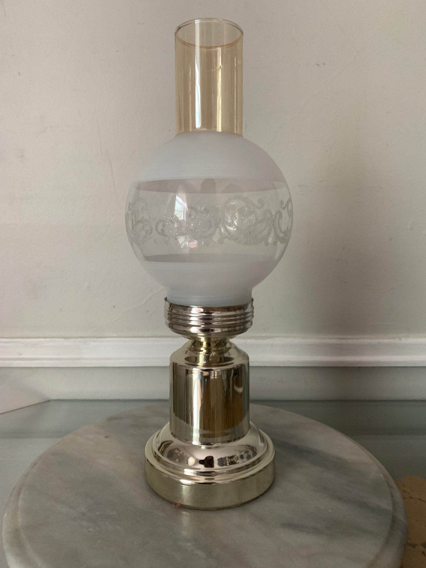 Retro Glass Hurricane Lantern Candleholder